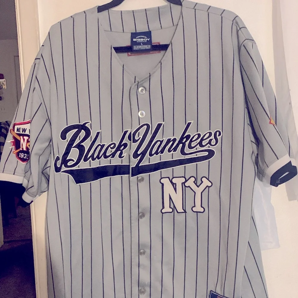 Black Yankees baseball jersey 🔥 - Picture 1 of 5